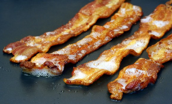 speck bacon morgenessen frühstück fett schweinefleisch