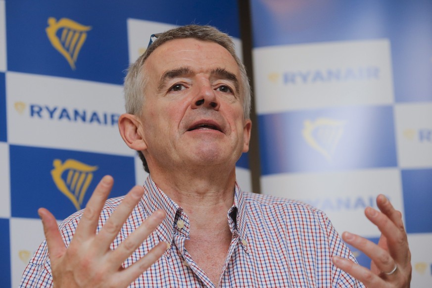 epa05128809 CEO Michael O’Leary of Ryanair airlines reacts as he speaks at a press conference in Brussels, Belgium, 27 January 2016. O’Leary presented the 2015 year results of the compagny and new des ...