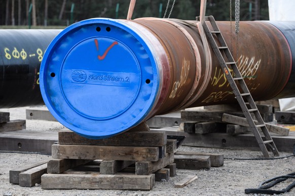 epa08645997 (FILE) - A pipeline tube on the construction site of the Nord Stream 2 in Lubmin, Germany, 26 March 2019 (reissued 04 September 2020). Opposition parties have called on German Chancellor M ...