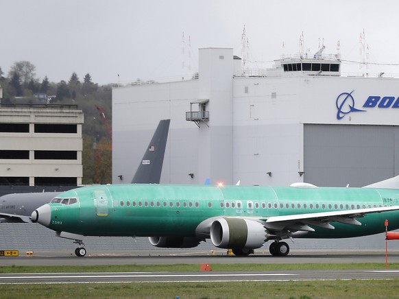 Die US-Luftfahrtbehörde FAA will die jüngsten Neuerungen an Flugzeugen des Typs Boeing 737 MAX einer internationalen Prüfung unterziehen. Nach zwei Abstürzen von Maschinen dieses Typs innert weniger a ...