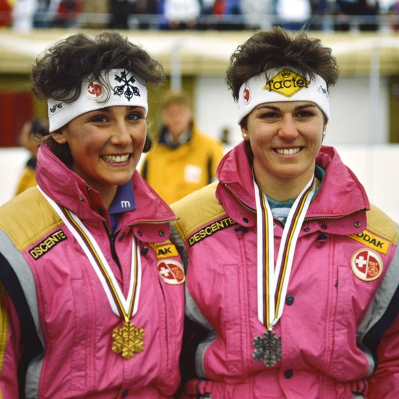 Ski WM 1987, Abfahrt Damen: Maria WALLISER (li), Michela FIGINI (rechts beide SUI) SKI ALPIN SAISON 86/87 WM 1987 Crans Montana Abfahrt Damen 01.02.1987 Maria WALLISER (li), Michela FIGINI (rechts bei ...