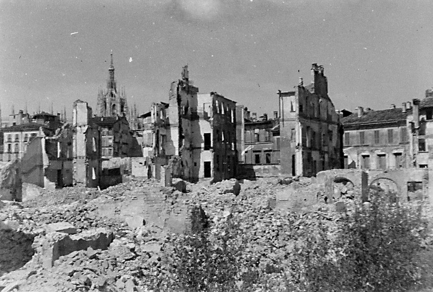Mailand nach alliiertem Luftangriff, August 1943