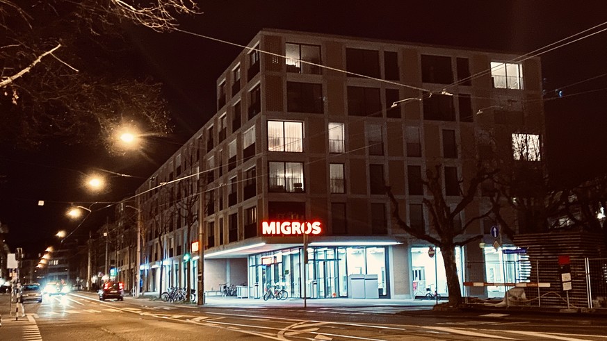 In der Luxus-Überbauung der Migros am Berner Breitenrainplatz bleiben etliche Wohnungen leer.