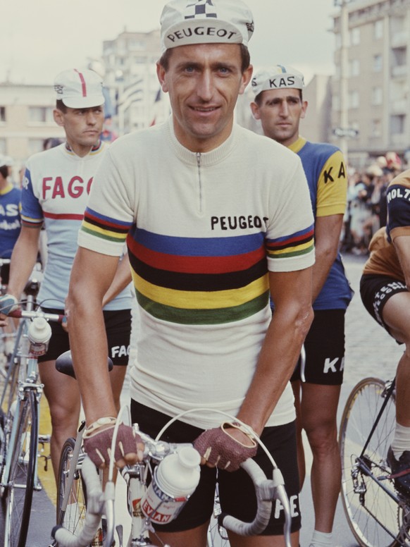 CyclistTom &#039;Tommy&#039; Simpson of Great Britain wearing the rainbow jersey of the World Road Race champion before the first stage of the Tour de France on 21st June 1966 in Nancy, France. (Photo ...
