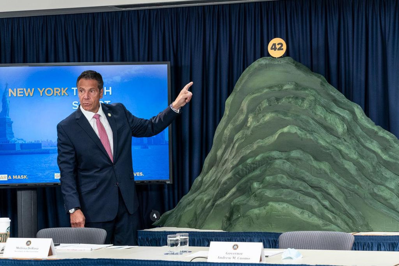 NEW YORK, UNITED STATES - 2020/06/29: NYS Governor Andrew Cuomo makes an announcement and holds media briefing at 3rd Avenue office. Cuomo unveiled green topographic sculpture model of COVID-19 hospit ...