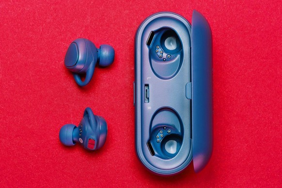 Kabellosen, sprachgesteuerten Kopfhörern gehört die Zukunft – und Samsungs&nbsp;Gear IconX gehören zu den besten, die man aktuell kaufen kann. Der Spass kostet allerdings auch rund 200 Franken.