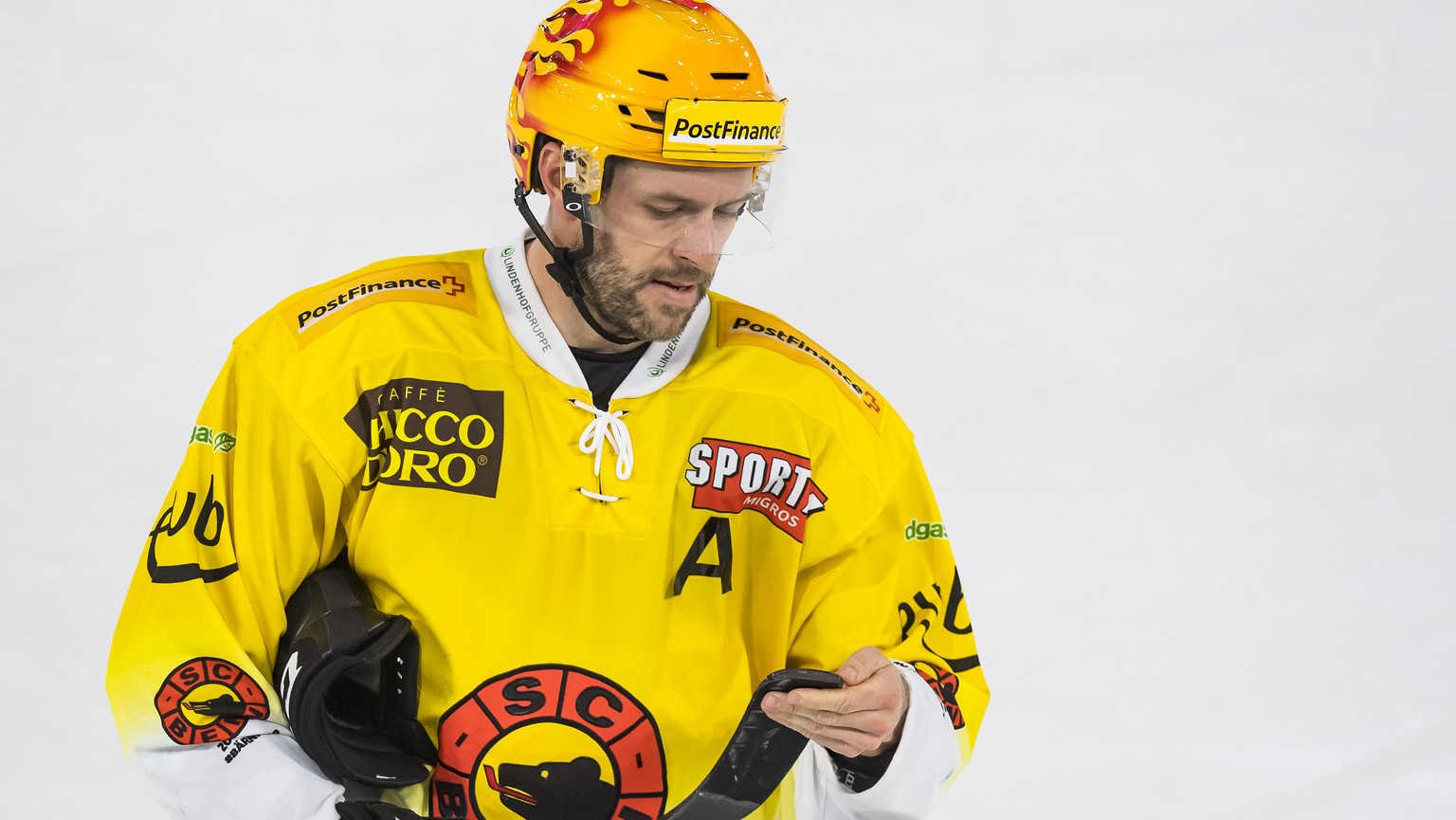 Le top scorer bernois Andrew Ebbett, lors de la rencontre du championnat suisse de hockey sur glace de National League entre le Lausanne Hockey Club, LHC, et le SC Bern ce dimanche 18 novembre 2018 a  ...