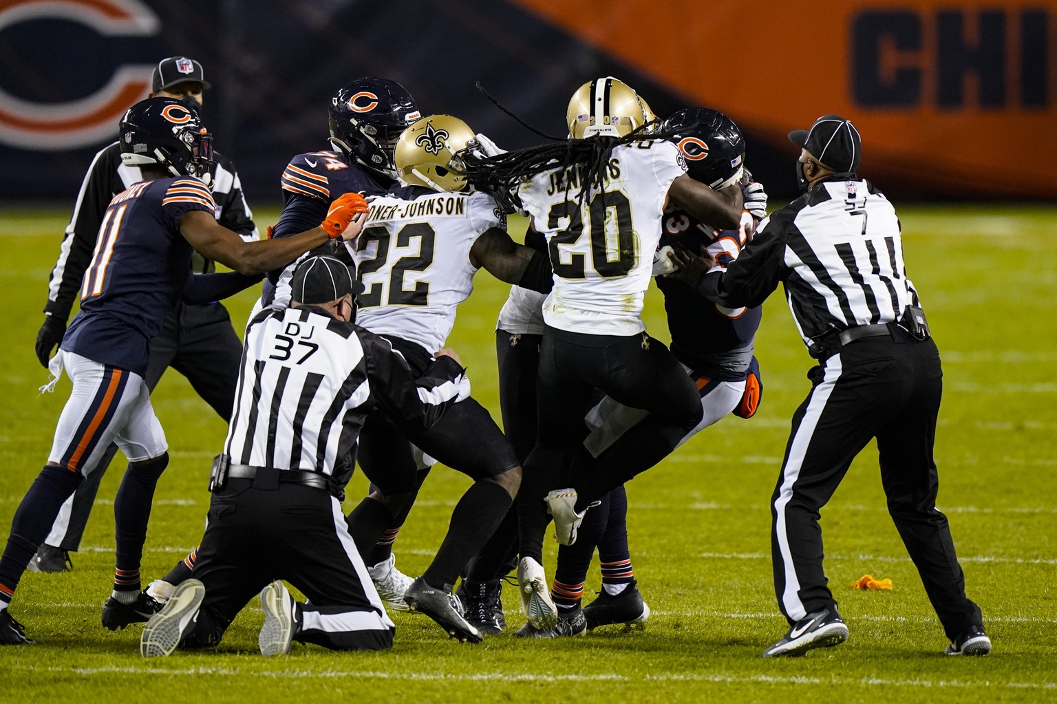 Chicago Bears wide receiver Javon Wims and New Orleans Saints cornerback Janoris Jenkins (20) fight in the second half of an NFL football game against the New Orleans Saints in Chicago, Sunday, Nov. 1 ...