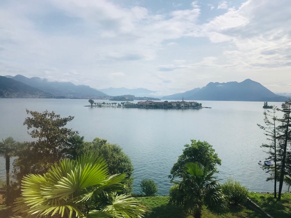 Ferienfeeling pur: Blick auf den Lago Maggiore bei Stresa.