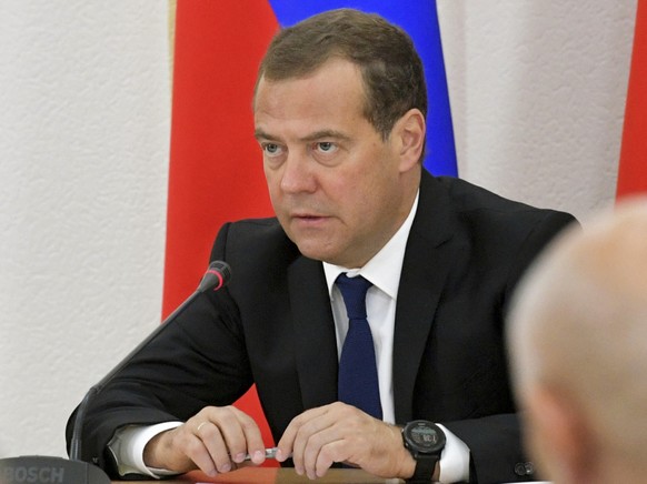 Der russische Regierungschef Dmitri Medwedew hat das Klimaschutzabkommen von Paris unterzeichnet. Russland werde die Luftverschmutzung reduzieren und Wälder aufforsten, sagte er. (Archivbild)