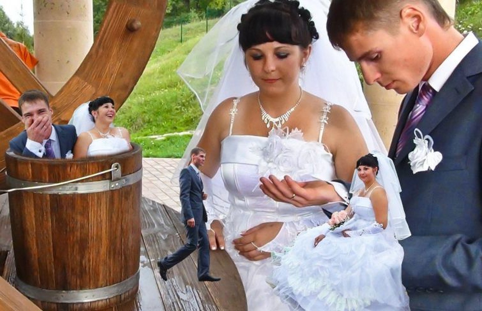 Красавица свадьбы не будет читать. Смешная свадьба. Неудачные Свадебные фото. Смешные русские свадьбы. Смешные невесты.