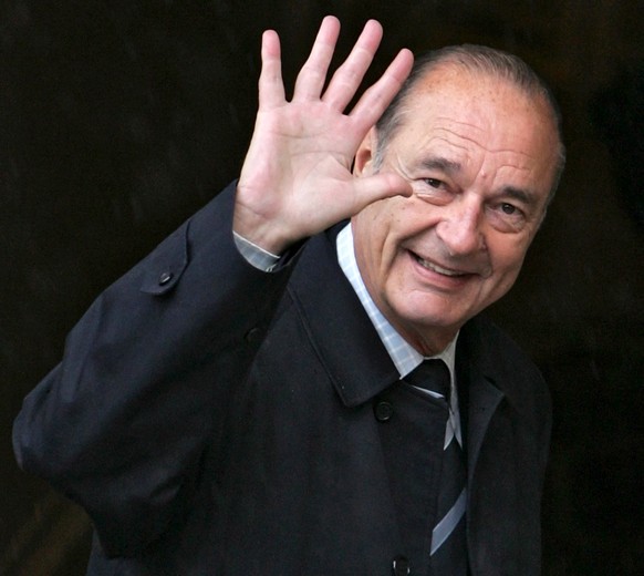 epa07870336 (FILE) - French President Jacques Chirac arrive for a G8 working session in Konstantinovsky Palace, in St Petersburg, Russia, 17 July 2006 (reissued 26 September 2019). According to report ...