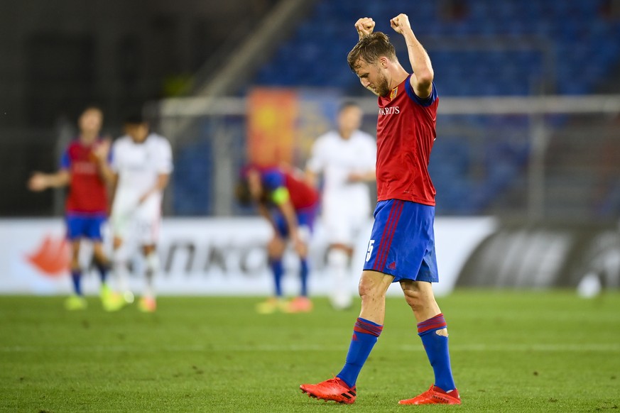 Basel&#039;s Silvan Widmer reacts after the UEFA Europa League round of sixteen second leg soccer match between Switzerland&#039;s FC Basel 1893 and Germany&#039;s Eintracht Frankfurt at the St. Jakob ...