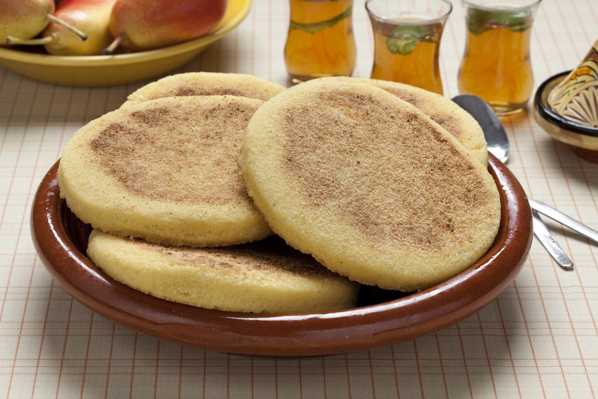 Harcha marokko frühstück pfannkuchen omelette crepes essen food