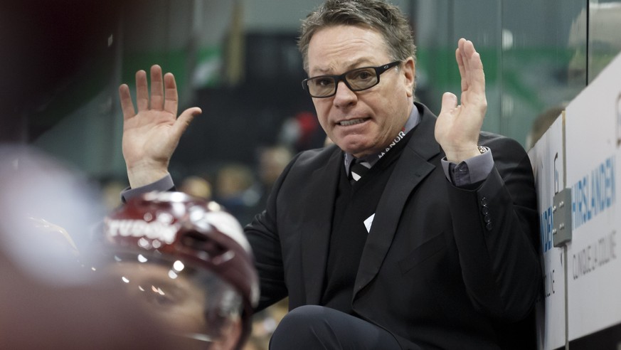 Geneve-Servette&#039;s Head coach Chris McSorley gestures, during a National League regular season game of the Swiss Championship between Geneve-Servette HC and HC Davos, at the ice stadium Les Vernet ...