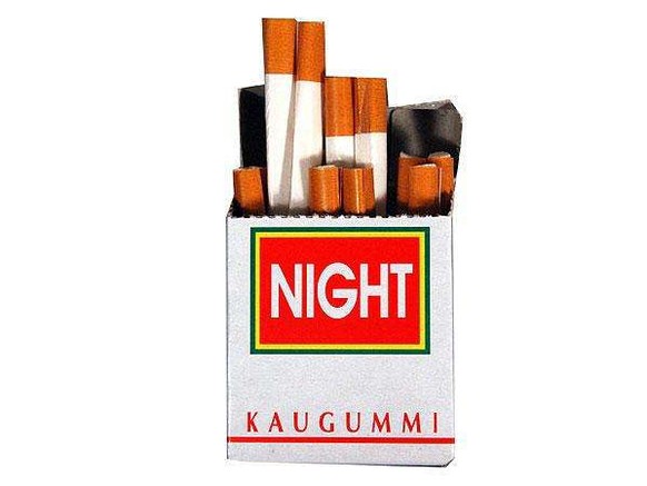 Zigaretten Kaugummi
https://imgur.com/gallery/858TP
