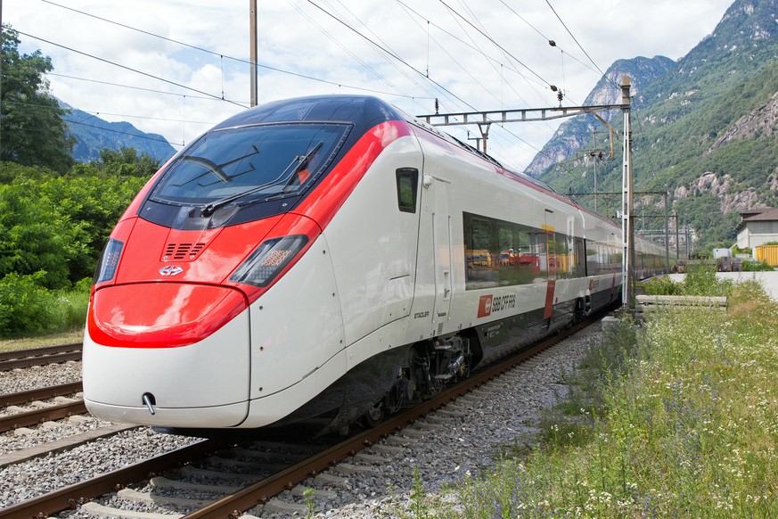 Der neue Hochgeschwindigkeitszug von Stadler namens Giruno erreichte am Osterwochenende 2018 erstmals eine Geschwindigkeit von 275 km/h. (Bild: SBB)