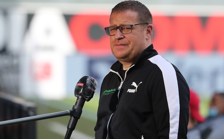 epa08497354 Moenchengladbach&#039;s sports director Max Eberl gives an interview prior to the German Bundesliga soccer match between SC Paderborn 07 and Borussia Moenchengladbach in Paderborn, Germany ...