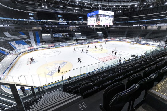 La patinoire BCF Arena de Fribourg sans spectateur a cause de la pandemie du coronavirus (COVID-19), lors du match du championnat suisse de hockey sur glace de National League entre HC Fribourg Gotter ...