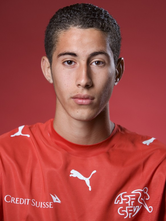 Portrait von Nassim Ben Khalifa, Spieler der Schweizer U16-Fussball-Nationalmannschaft, aufgenommen am 8. August 2007 in Magglingen. (KEYSTONE/Gaetan Bally)