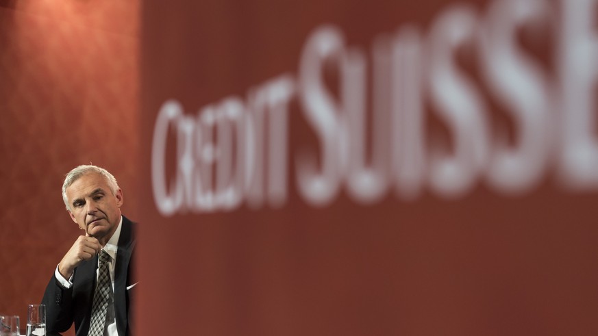 CAPTION CORRECTION - POSITION OF URS ROHNER - Urs Rohner, Chairman of the Board of Directors of Swiss Bank Credit Suisse, participates in a panel session during the Swiss International Finance Forum,  ...