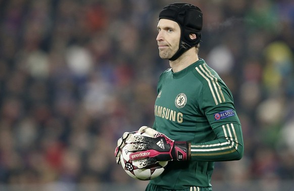 Chelsea&#039;s goalkeeper Petr Cech looks on during the UEFA Champions League group E group stage matchday 5 soccer match between Switzerland&#039;s FC Basel 1893 and Britain&#039;s Chelsea FC at the  ...