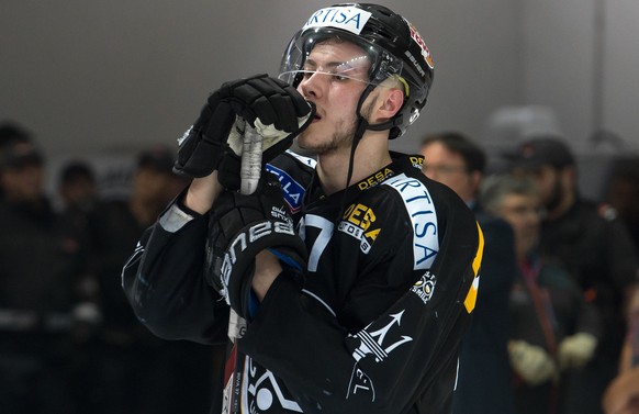 Lugano’s player Elia Riva reacts after the seventh match of the playoff final of the National League of the ice hockey Swiss Championship between the HC Lugano and the ZSC Lions, at the ice stadium Re ...