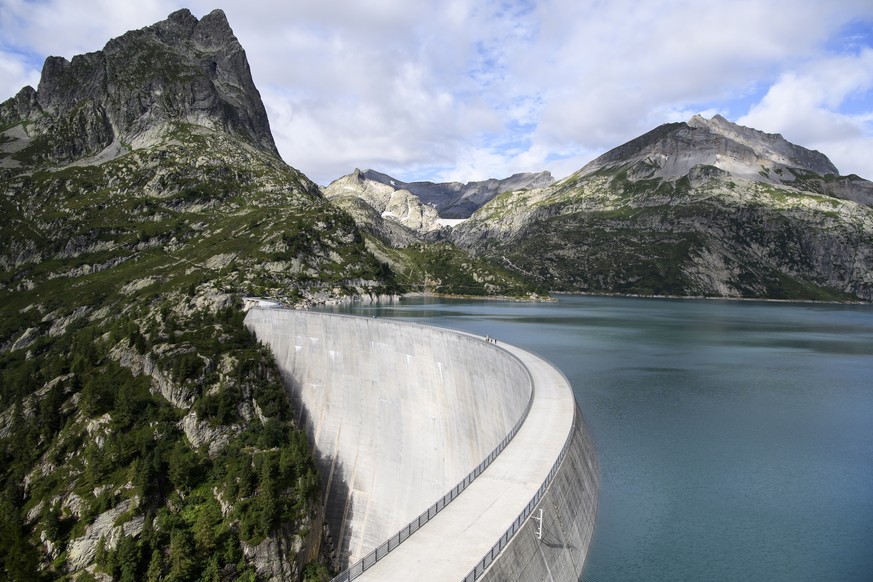 The Emosson dam in Finhaut-Emosson, in the canton of Valais, southwestern Switzerland, Thursday, August 15, 2019. (KEYSTONE/Anthony Anex)