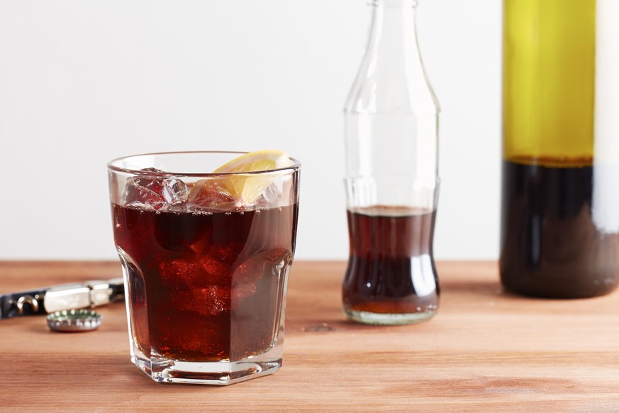 kalimotxo calimocho baskenland spanien coca-cola rotwein drink trinken alkohol cocktail