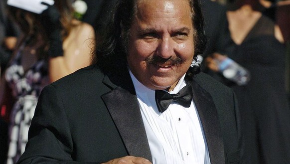 Adult film actor Ron Jeremy arrives for the 58th Annual Primetime Emmy Awards Sunday, Aug. 27, 2006, at the Shrine Auditorium in Los Angeles. (AP Photo/Chris Pizzello)