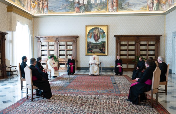 epa09093273 A handout photo made available by the Vatican Media shows Pope Francis (C) during the General Audience at the Library of the Apostolic Palace, Vatican City, 24 March 2021. EPA/VATICAN MEDI ...