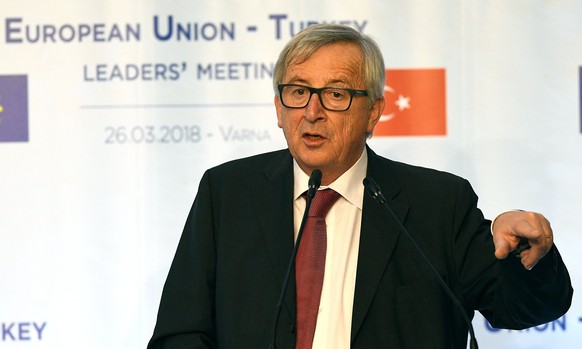 epa06631069 European Commission President Jean-Claude Juncker speaks during the summit meeting between the leaders of the European Union and Turkey on at Evksinograd Residence in the town of Varna, Bu ...