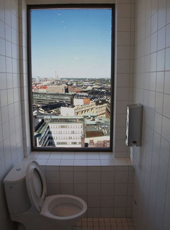 Hotel Torni&#039;s Famous Toilet With A View, Finland WC aussicht https://www.instagram.com/p/BZEuKtuF43F/?taken-by=poos_with_views