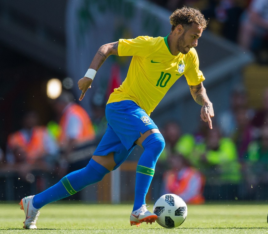epa06783044 Brazil’s Neymar in action during the international soccer friendly match between Brazil and Croatia at Anfield in Liverpool, Britain, 03 June 2018. EPA/PETER POWELL