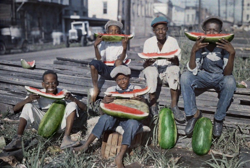 New Orleans, 1930: Jungs vertilgen Wassermelonen.
