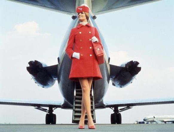Das Mäntelchen einer Stewardess der französischen Fluggesellschaft Air Inter (1997 von Air France übernommen).&nbsp;