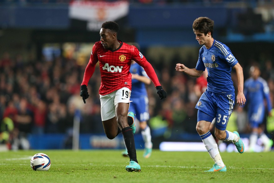 Bildnummer: 11798071 Datum: 31.10.2012 Copyright: imago/Colorsport
Capital One Cup - Fourth Round - Chelsea FC London - Manchester United (ManU) -- FC Manchester United s Danny Welbeck and Chelsea s  ...