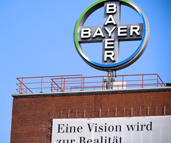 epa08506475 (FILE) - The logo of German pharmaceutical giant Bayer AG is seen in Wuppertal, Germany, 09 April 2019 (reissued 24 June 2020). According to media reports, German pharmaceutical and agroch ...
