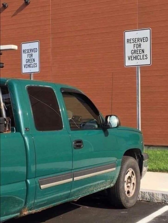 «Für grüne Fahrzeuge reserviert.»