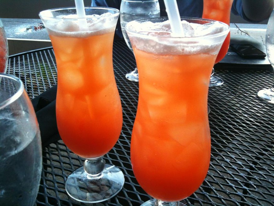 hurricane cocktail new orleans trinken drink alkohol rum https://www.flickr.com/photos/flyingsaab/6179222352