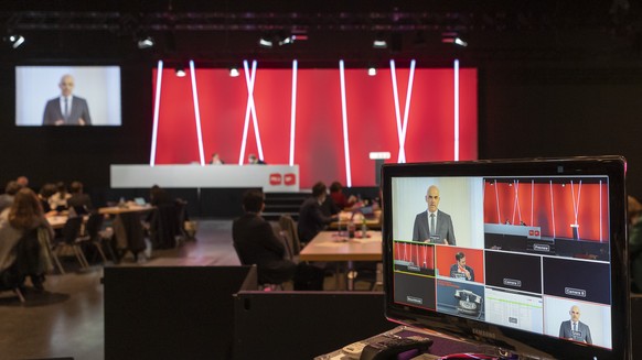 Bundesrat Alain Berset spricht ueber eine Videobotschaft am Parteitag der Sozialdemokratischen Partei der Schweiz in Basel am Samstag, 17. Oktober 2020. Mit Blick auf die steigenden Corona-Fallzahlen  ...